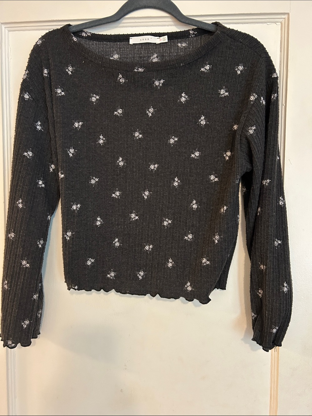 Lush Charcoal Ribbed Sweater with White Floral Accents